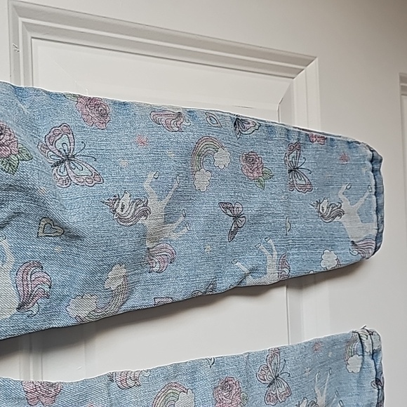 The Children's Place Unicorn Print Stretchy Jean W/ Adjustable Waistband Size 5 - Picture 3 of 7